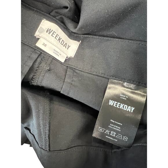 MTWTFSS Weekday 36 Pant relaxed-fit pleated suiting trousers mid-rise 32" Inseam - Picture 5 of 6